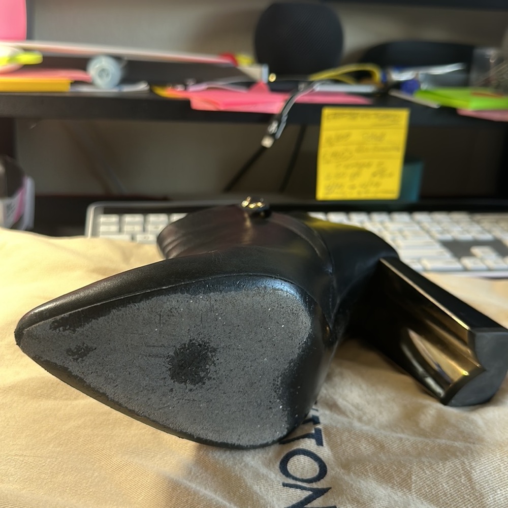 Size 38 - Picture 2 of 4